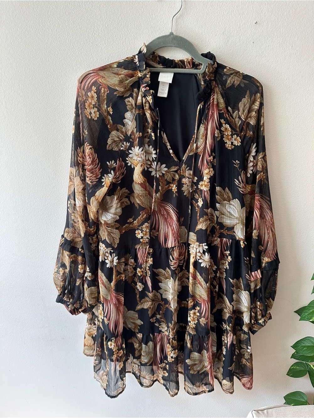 Floral Tie-Neck Black Peasant Dress
